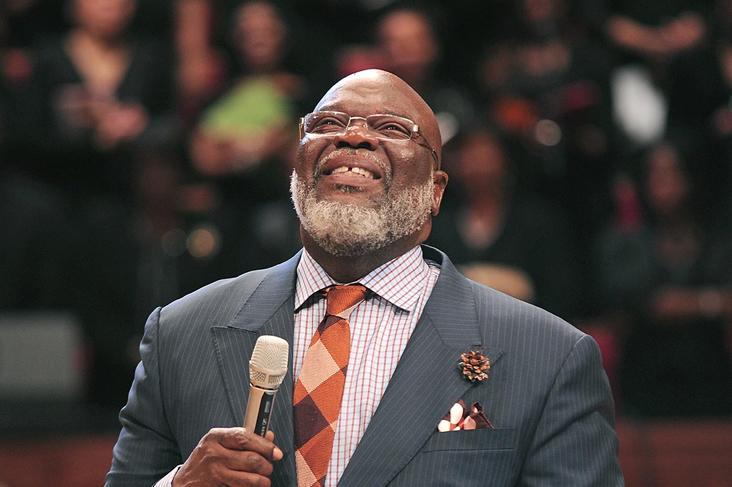 Bishop TD Jakes caught in social media persecution being associated with Diddy's private sex parties
