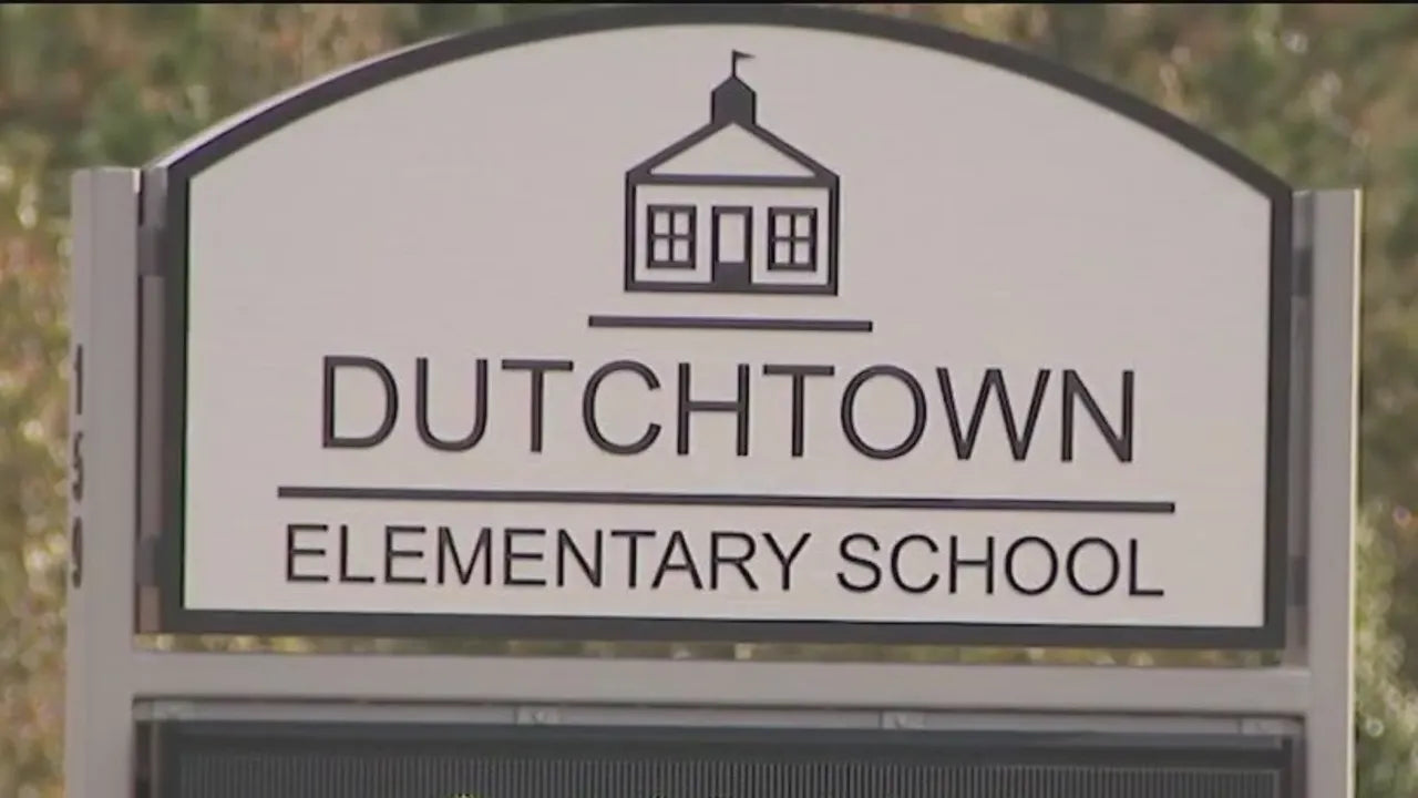 Georgia teacher accused of lining up students and beating them, causing bruises and wounds