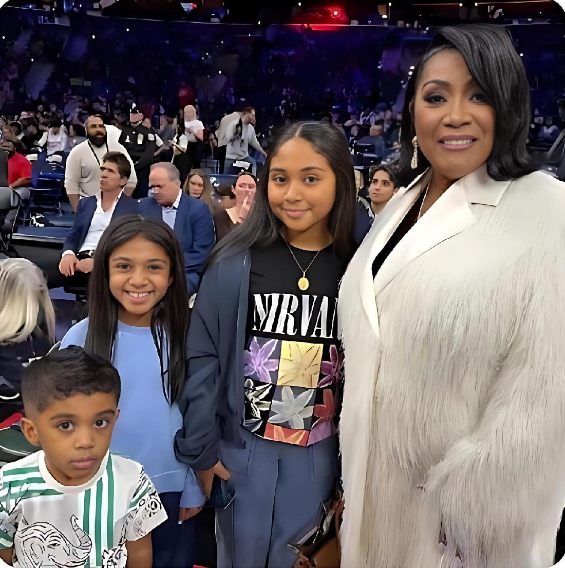 Patti LaBelle Sparks Online Backlash After Attending Sixers Game With Grandchildren Who “Didn’t Look Black”