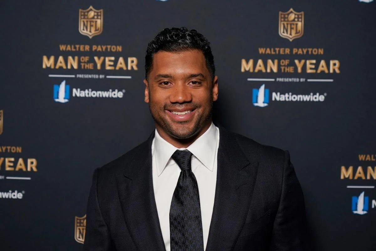 Russell Wilson gives $1M to Denver community